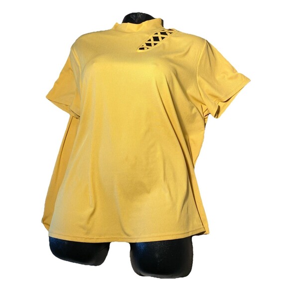 Cato Top Women's XL Yellow Ribbed Short‎ Sleeve Cut Out Front 10% Spandex - Picture 1 of 6